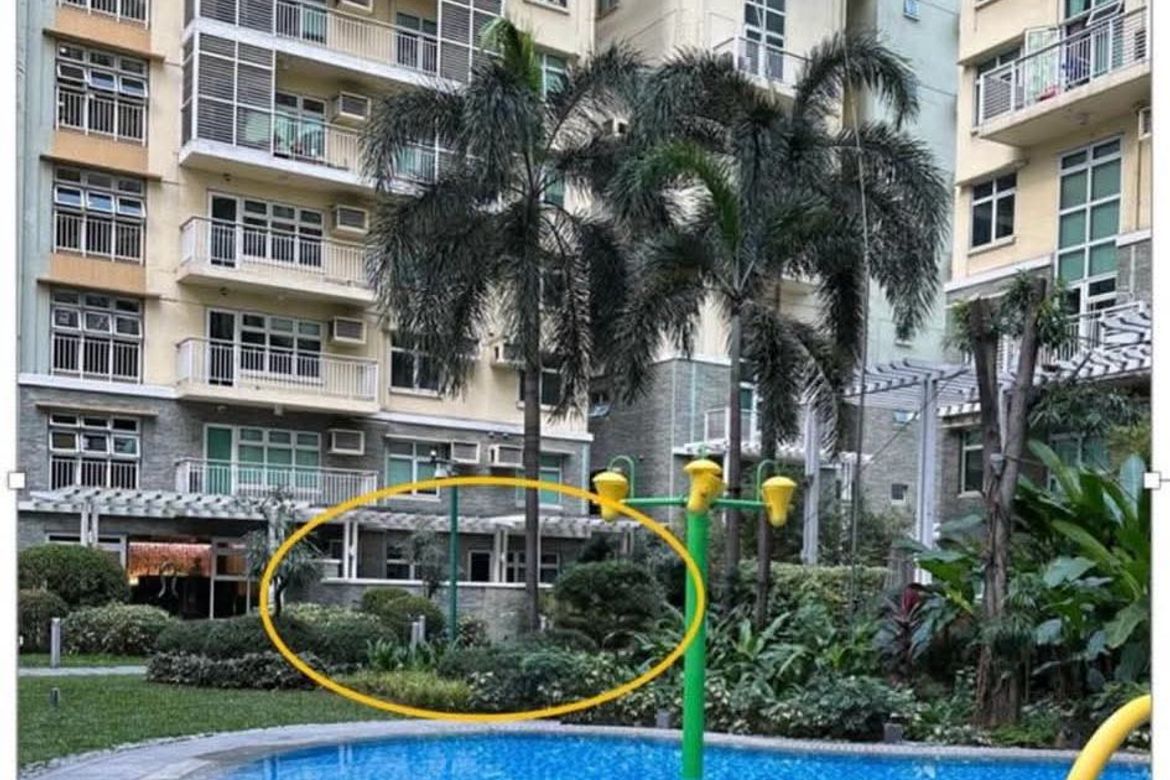 Two Serendra, The Dolce-дегі 1 бөлмелі жиһазбен жабдықталған пәтер