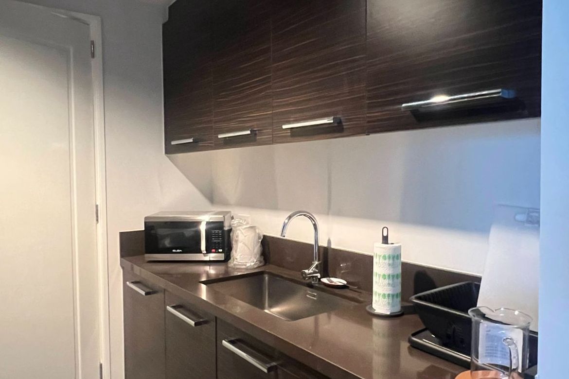 The Proscenium Residences-тегі қалалық Макатидегі 2 жумектаны бар асыл пәтер