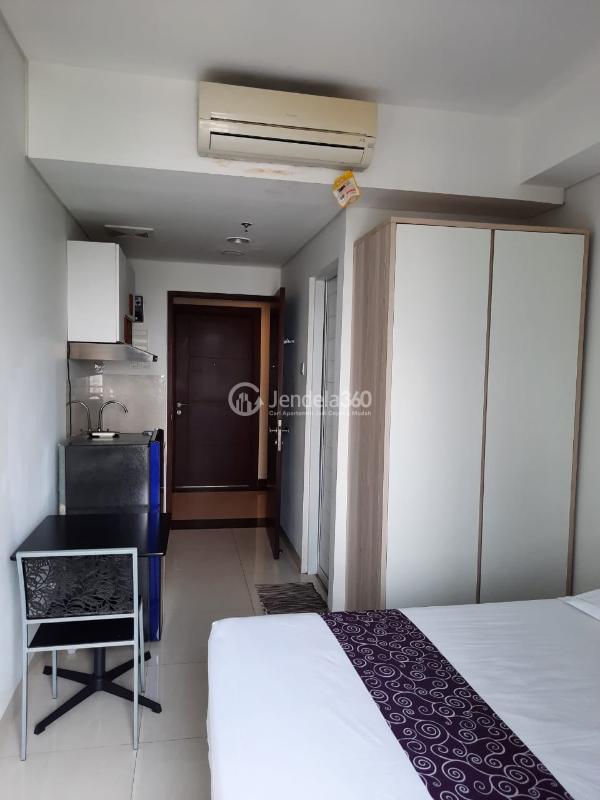 Fully Furnished Studio Apartment at Springwood Residence