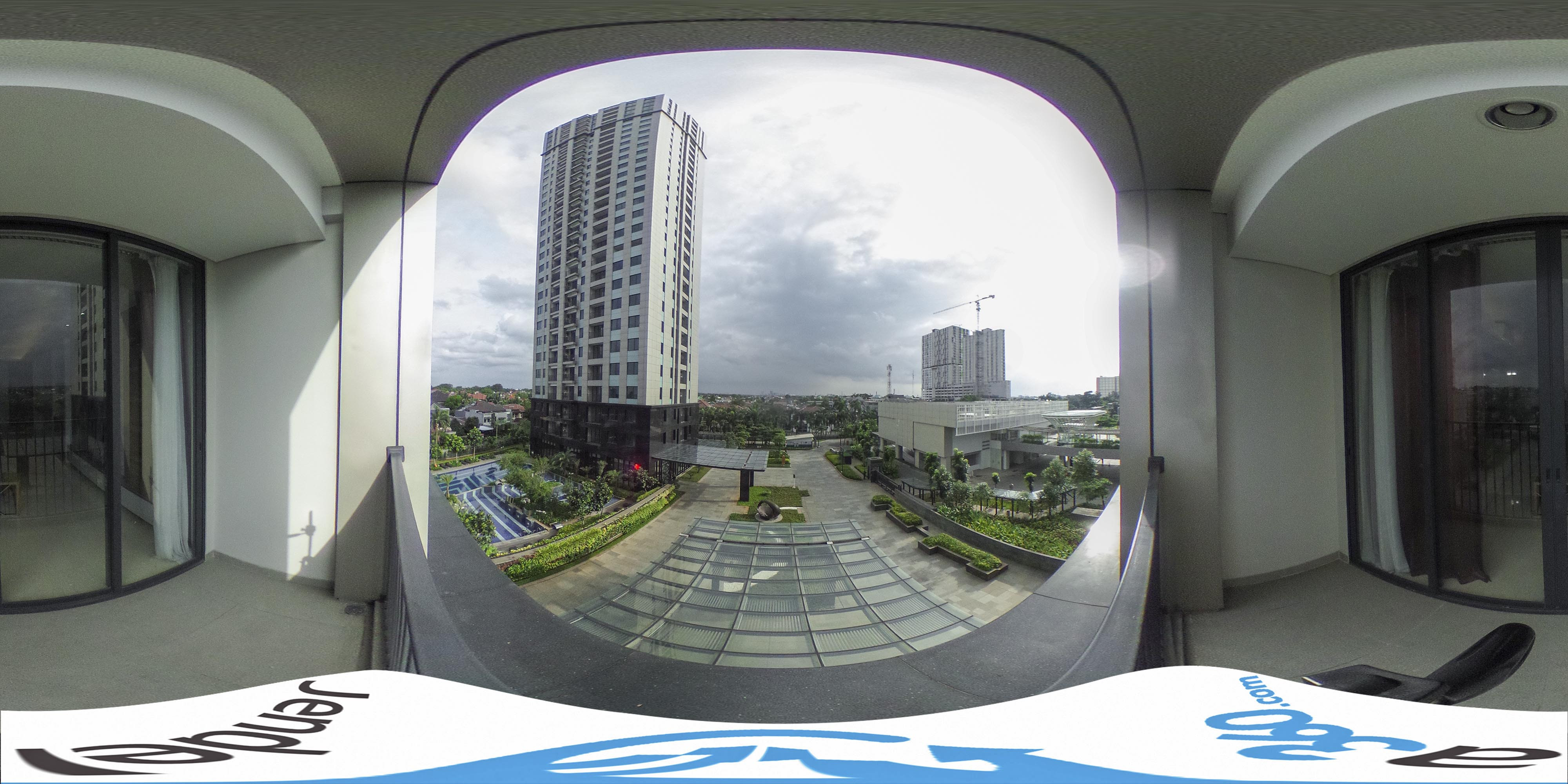 Полностью меблированная 2-комнатная квартира в Southgate Residence