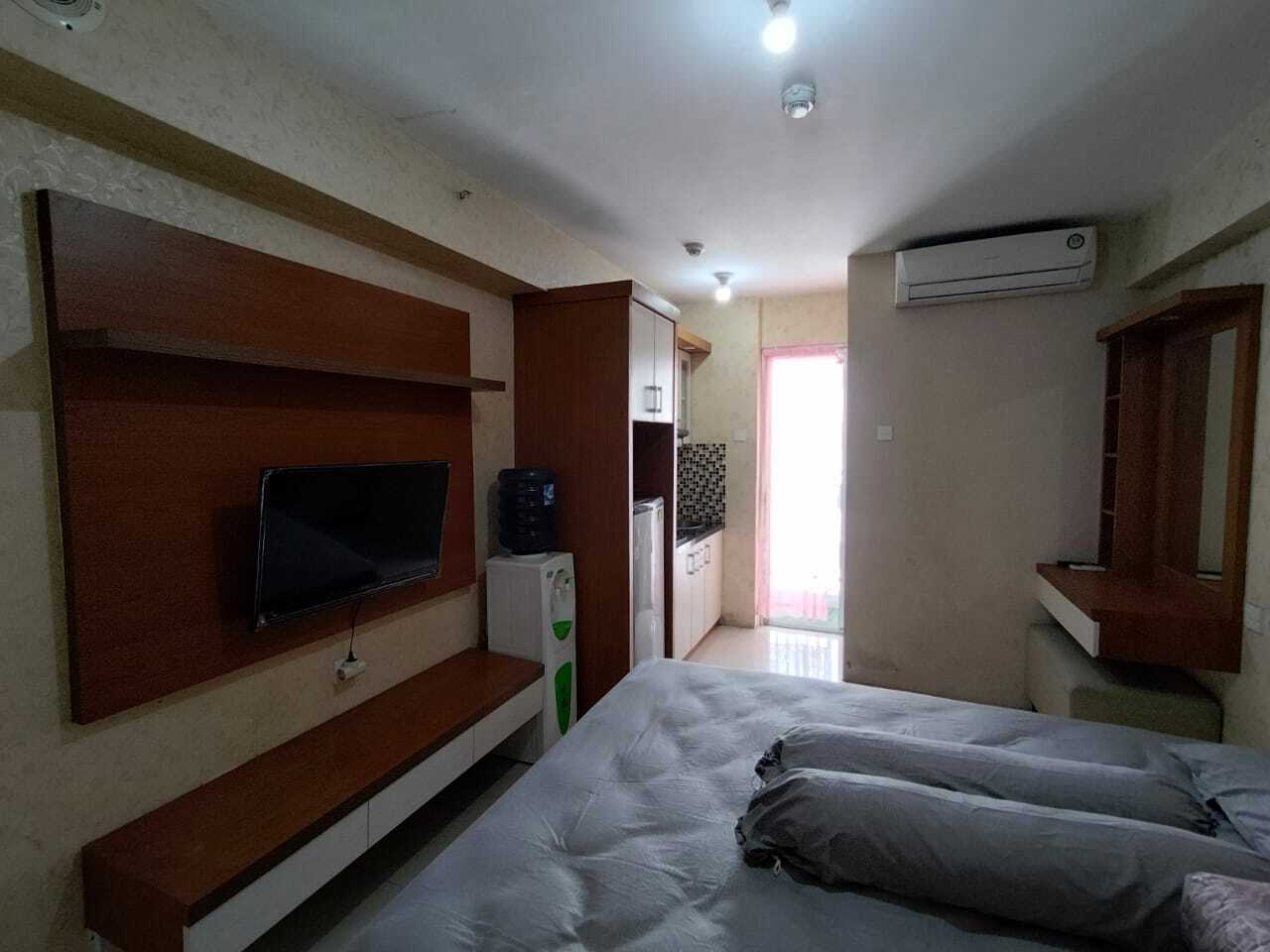 Furnished Studio Apartment in Bassura City Complex
