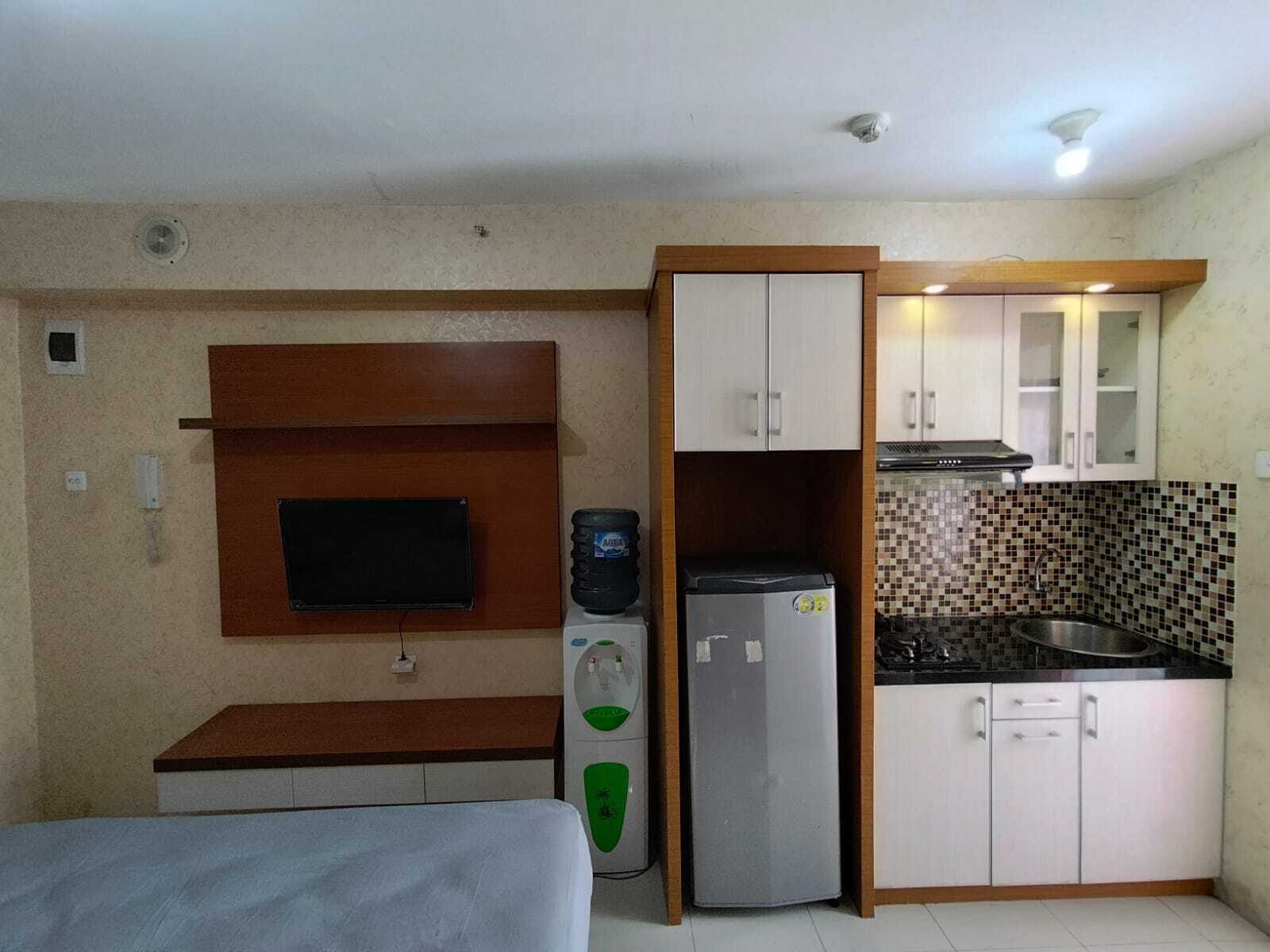 Furnished Studio Apartment in Bassura City Complex