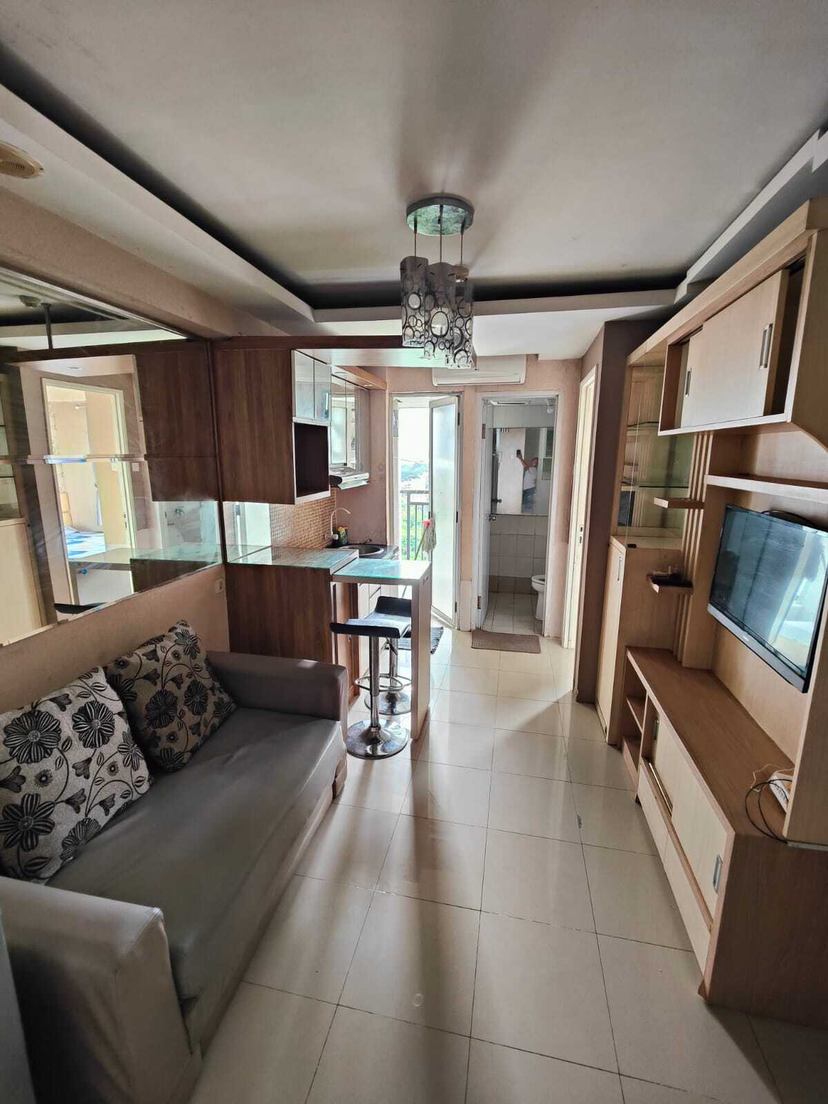 Furnished 2-Bedroom Apartment in Bassura City Complex