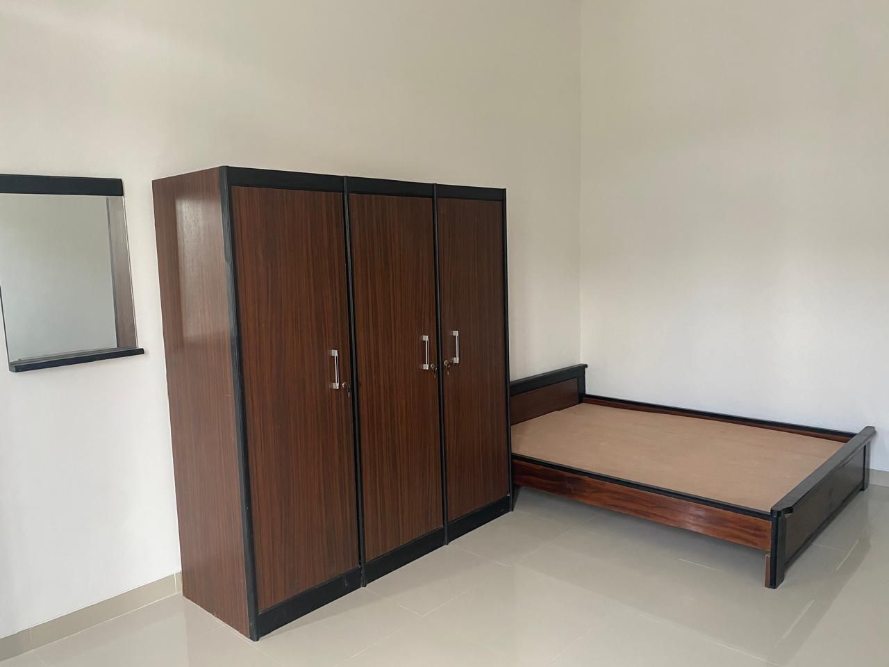 Bintaro Jaya 3-секторындағы толық жабдықталған үй, көптеген ыңғайлылықтарға жақын