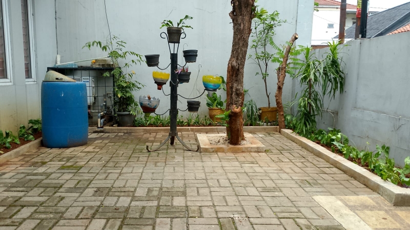Spacious 4-Bedroom House with Garden in Rempoa