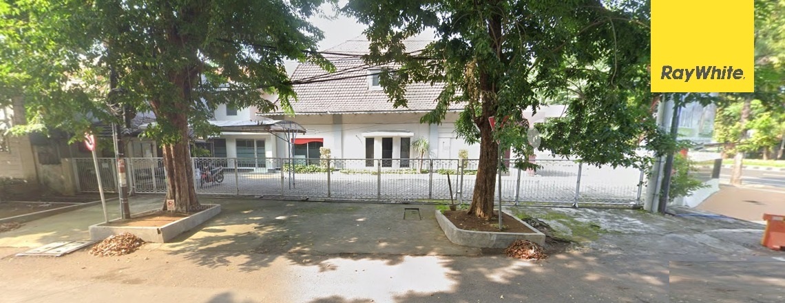 Large Corner House on Darmo Raya Street