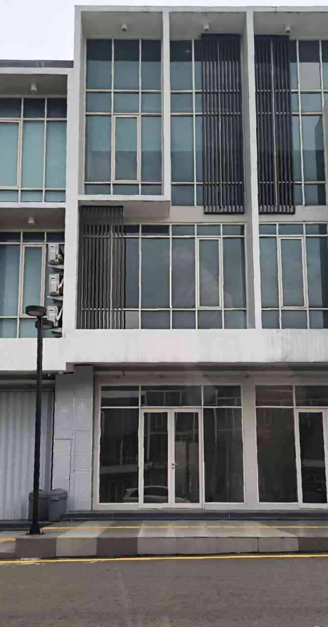 Commercial Space in Citraland, Surabaya
