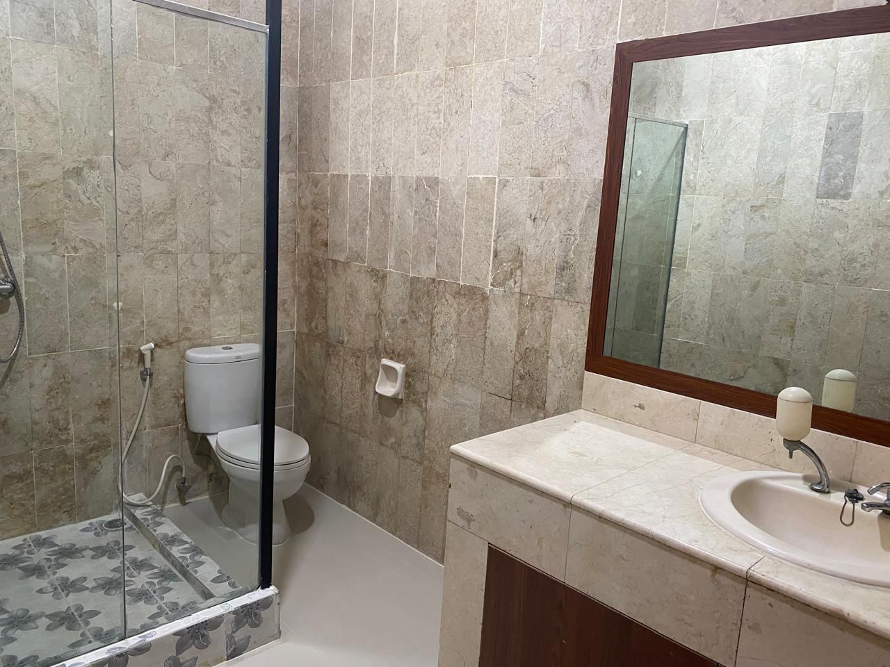 Fully Furnished House in Bintaro Jaya Sector 3, Near Multiple Amenities