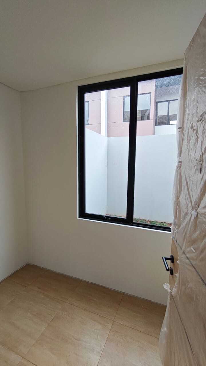 Modern 3-Bedroom House in Park Serpong