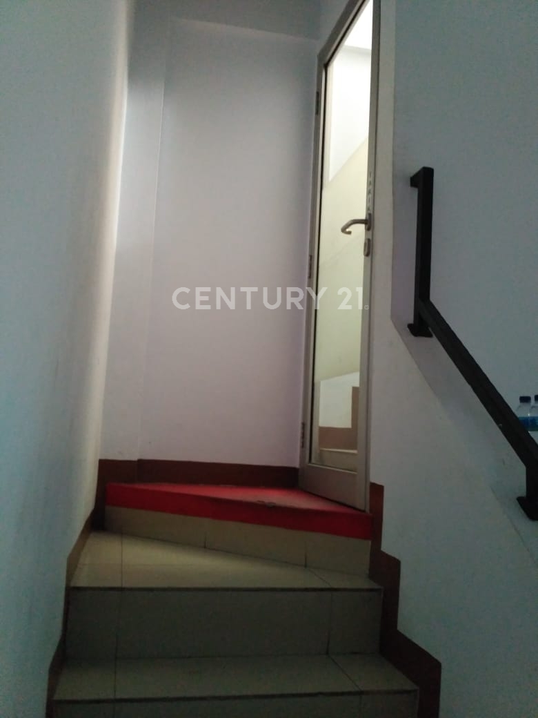 3-Story Commercial Building in Sentra Niaga, Harapan Indah 2, Bekasi