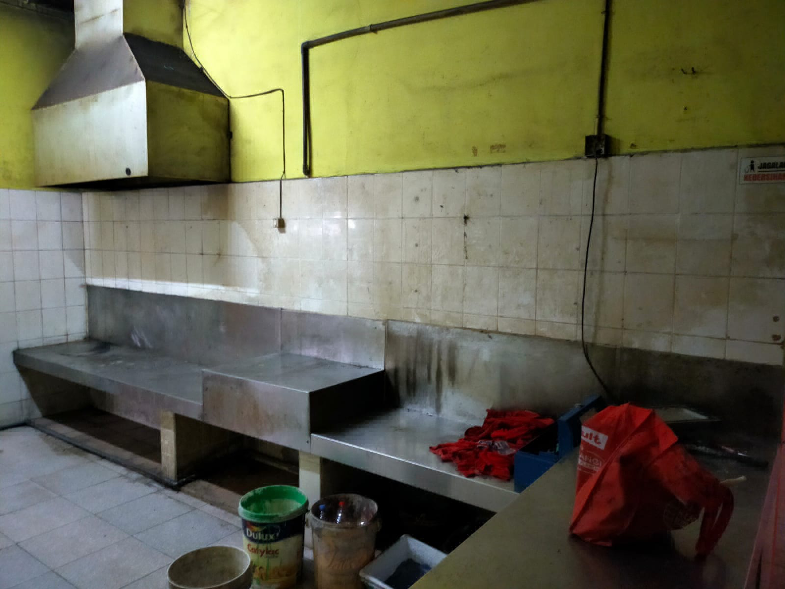 Commercial Space for Rent in Kupang, Surabaya
