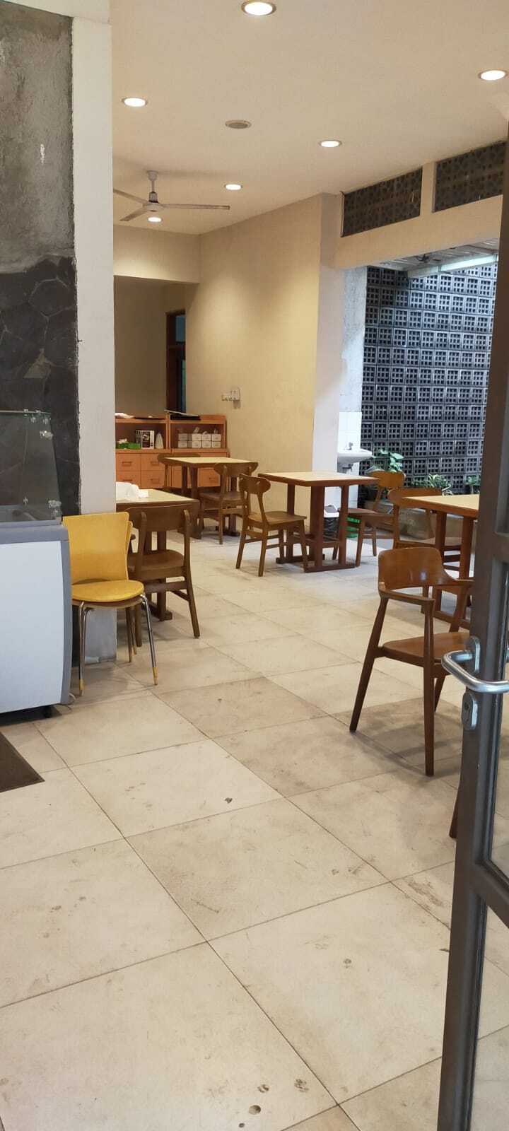 For rent: ex-cafe business space in Karawitan, Bandung, Lengkong city