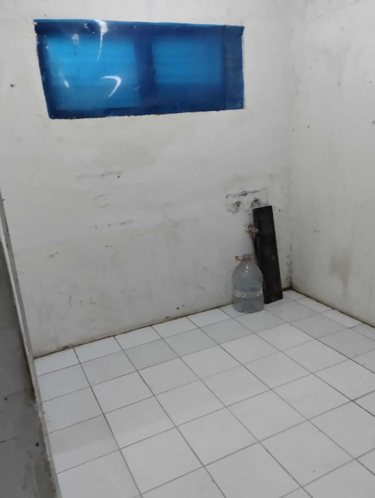 Strategically Located House in Petemon Area, Surabaya