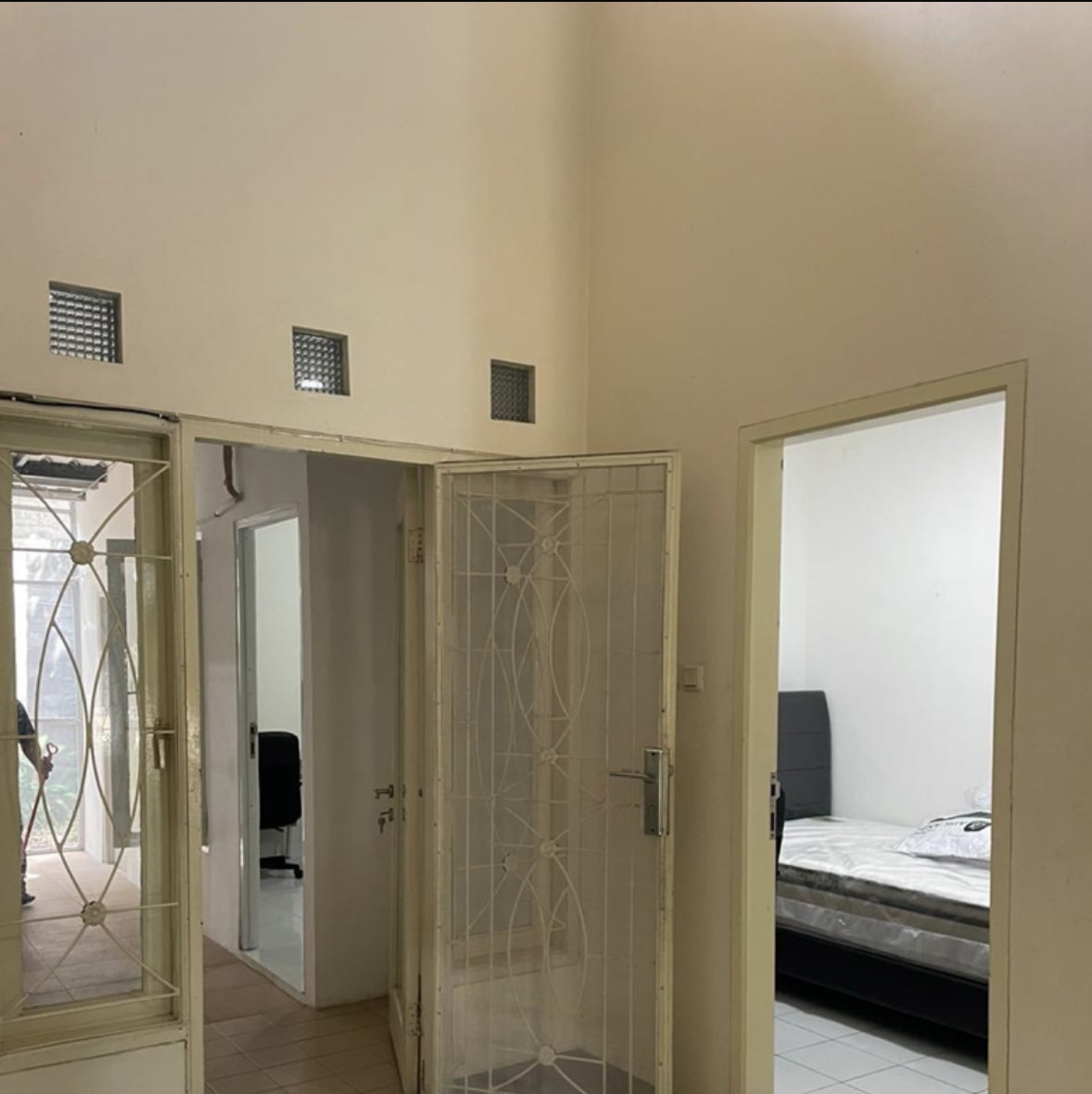 3-Bedroom House with Garden in Alam Sutera