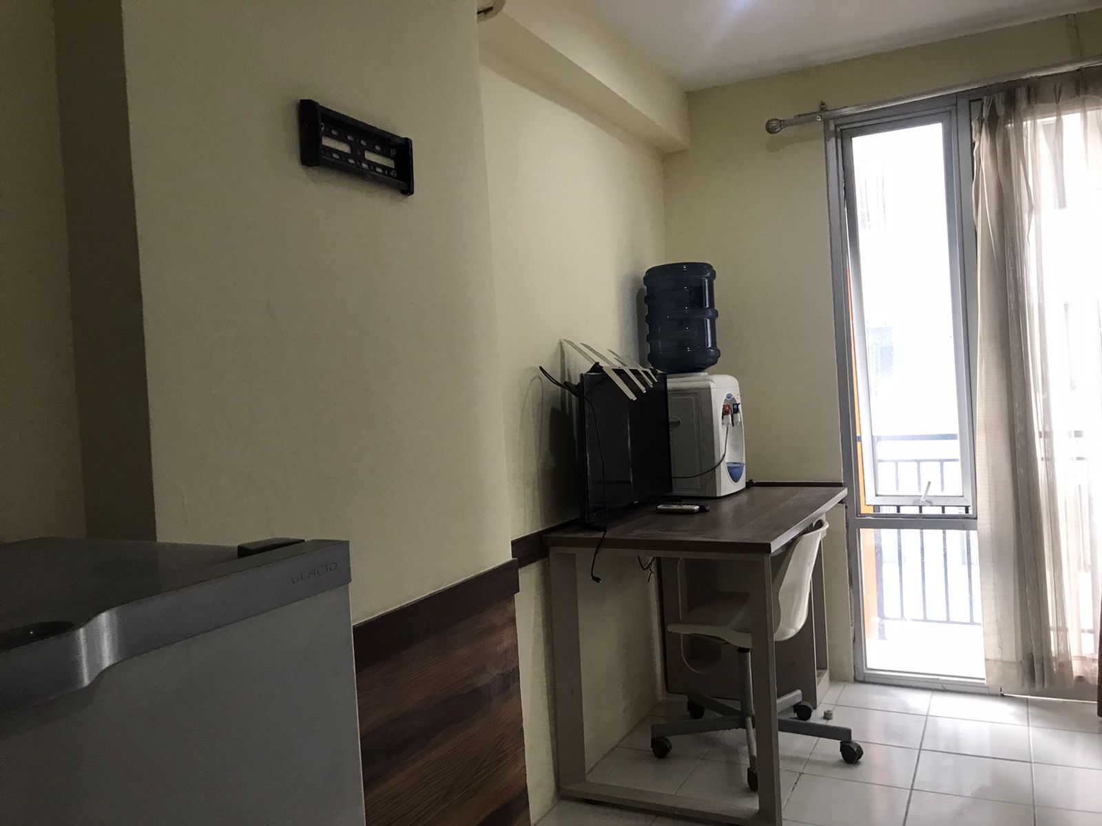 Modern 1-Bedroom Apartment Near Cihampelas Mall