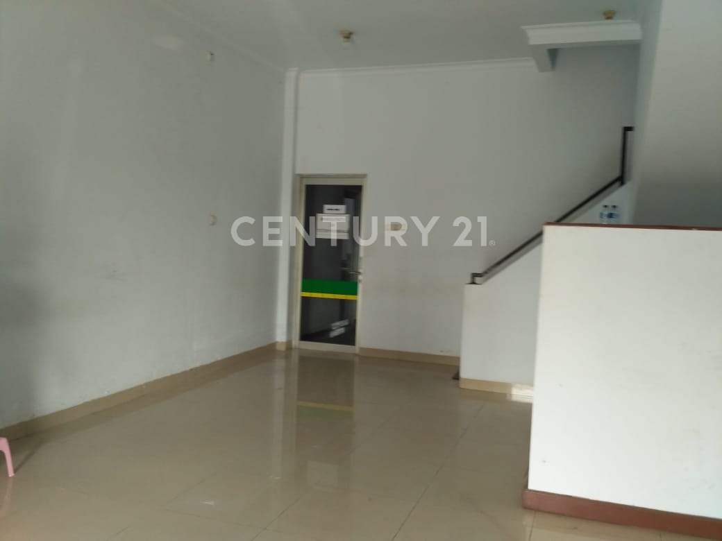 3-Story Commercial Building in Sentra Niaga, Harapan Indah 2, Bekasi