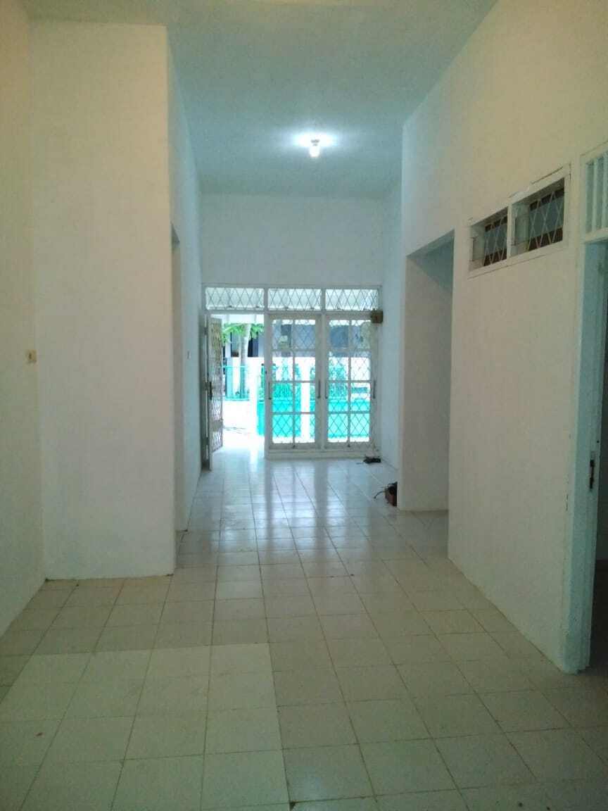 Просторный 3-комнатный дом в Pamulang Permai