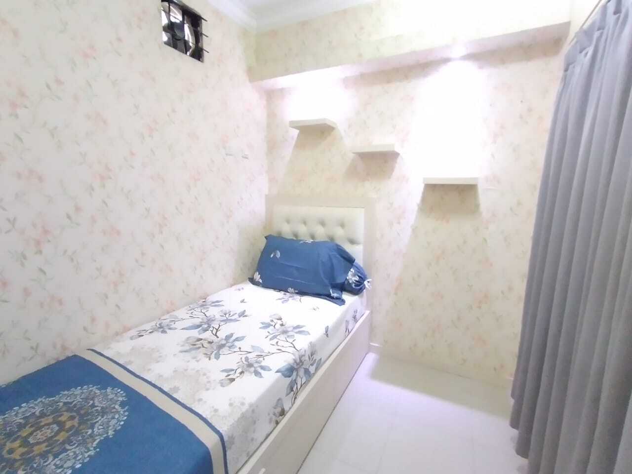 Bassura City Apartment - 2BR Furnished with Waterheater