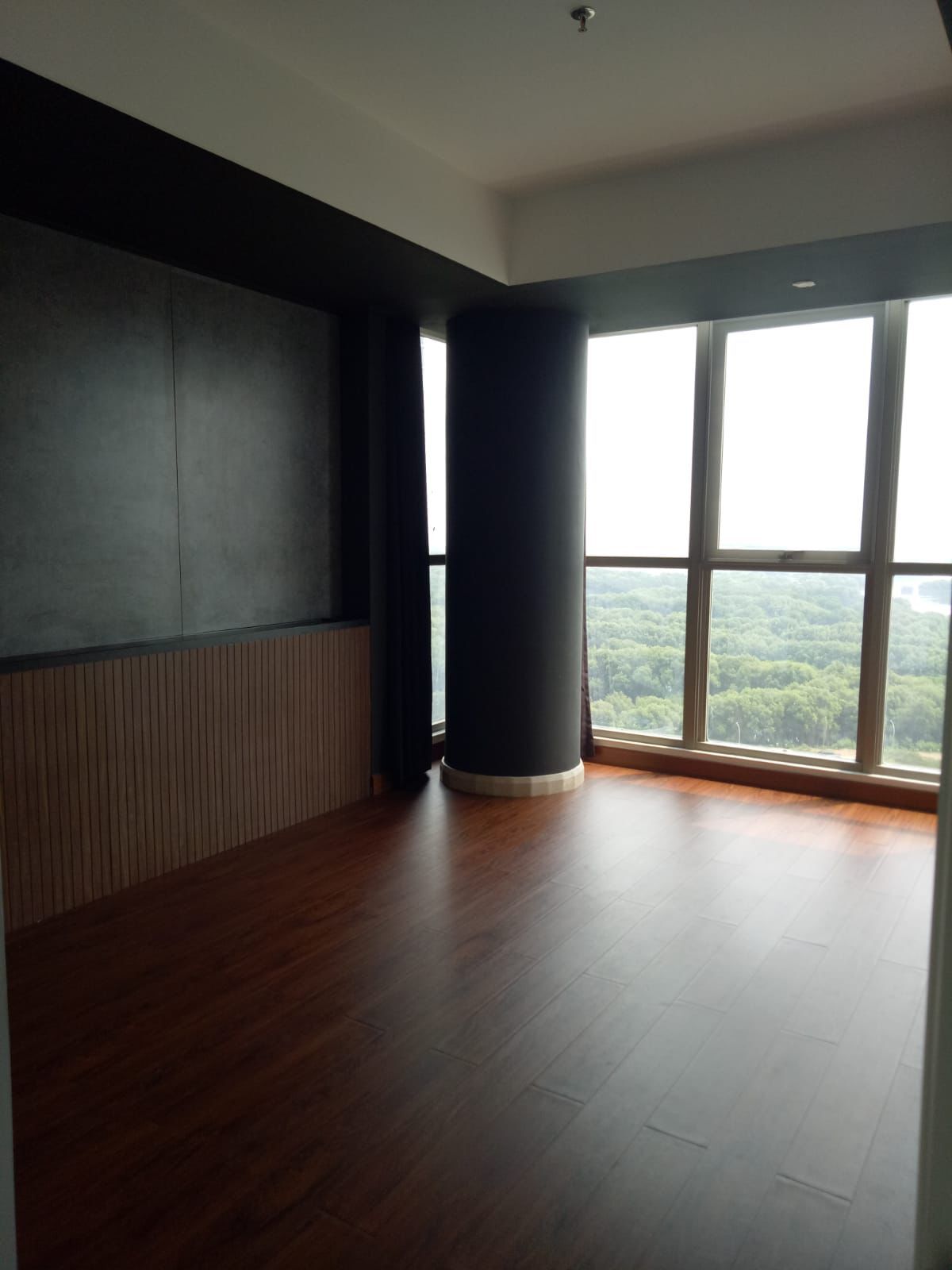 Gold Coast 3BR Apartment with Sea View
