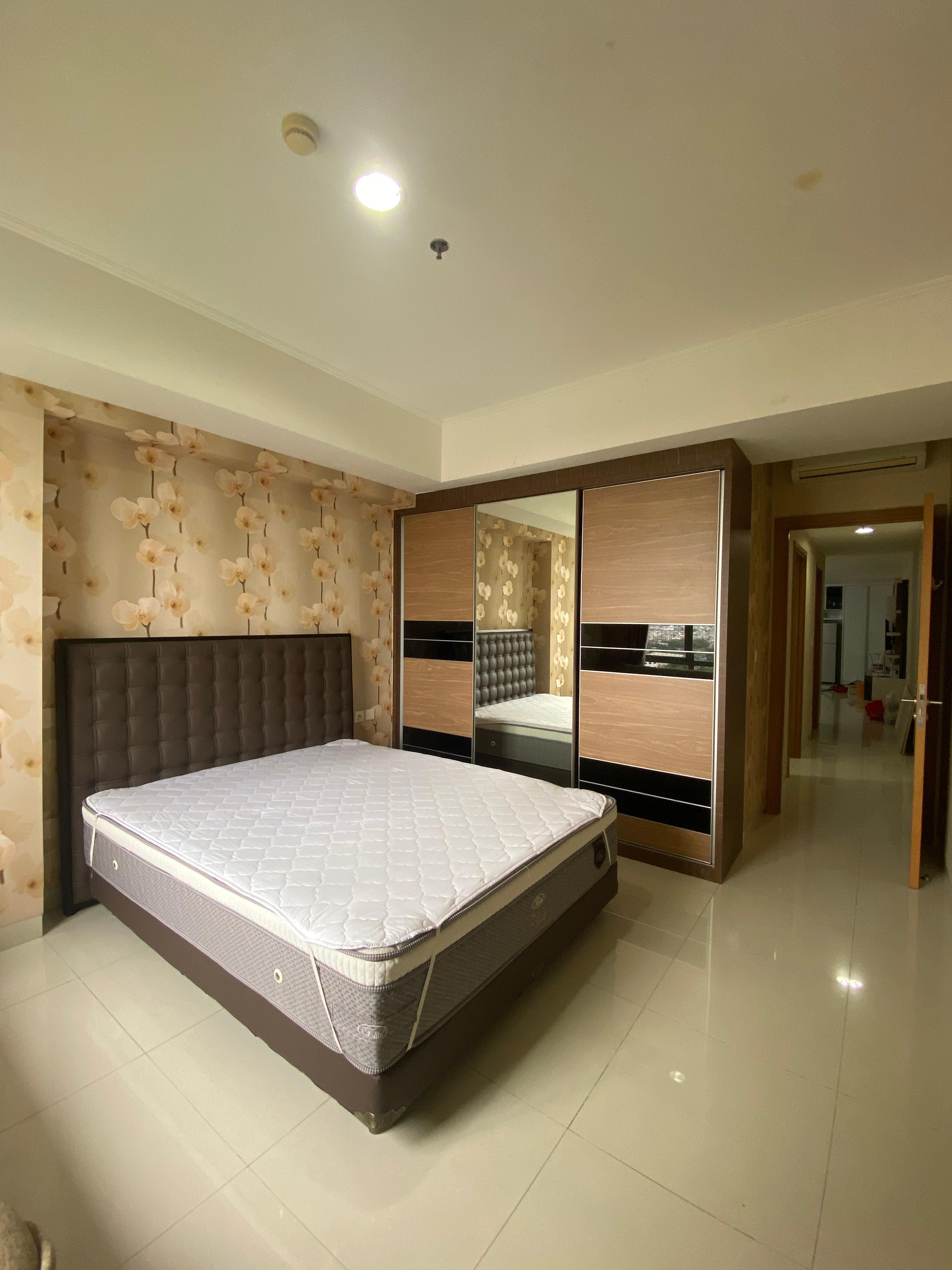 Furnished 2-Bed Apartment Near Mangga Dua Mall