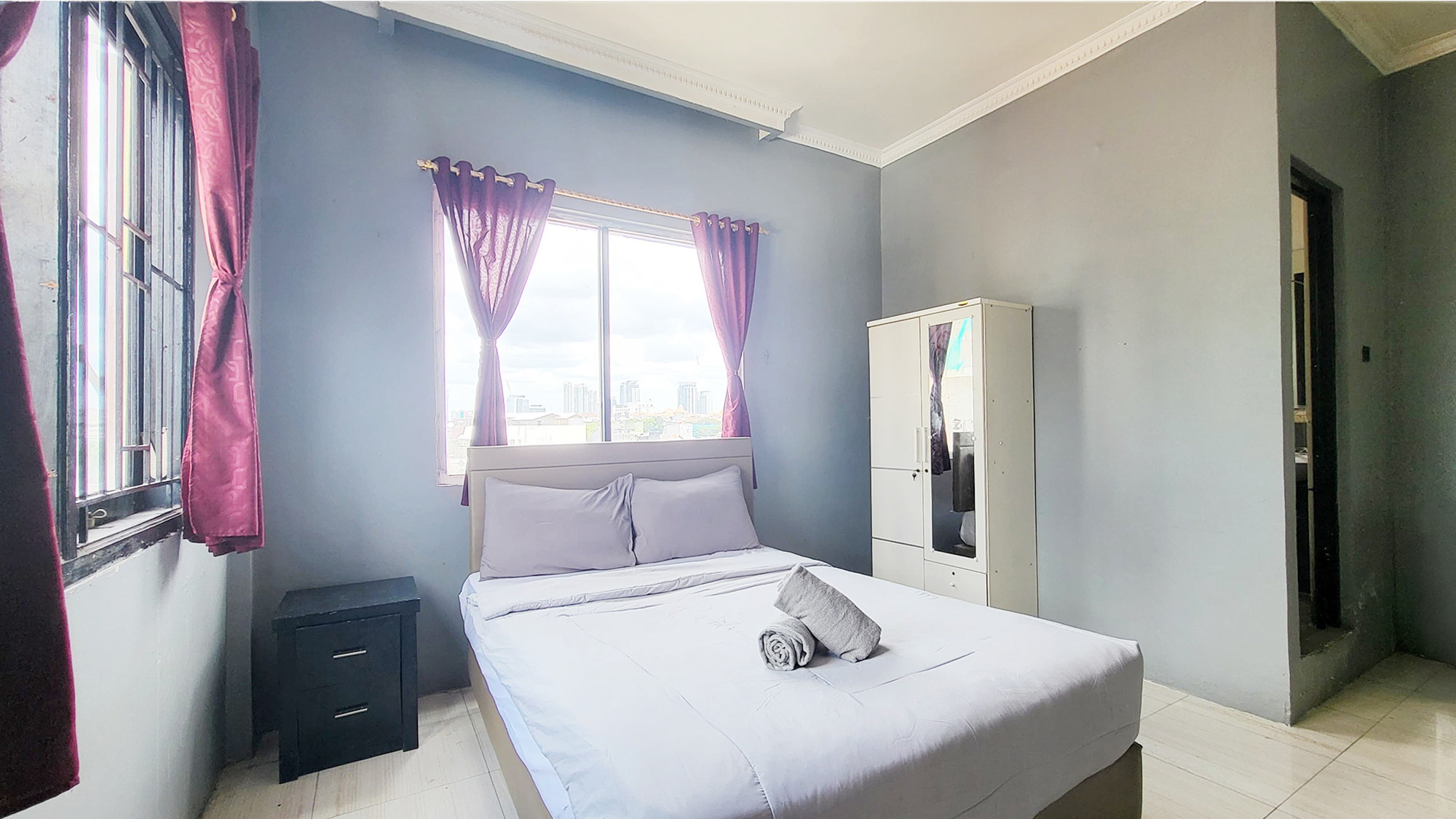 Comfortable Room Near Gandaria City Mall