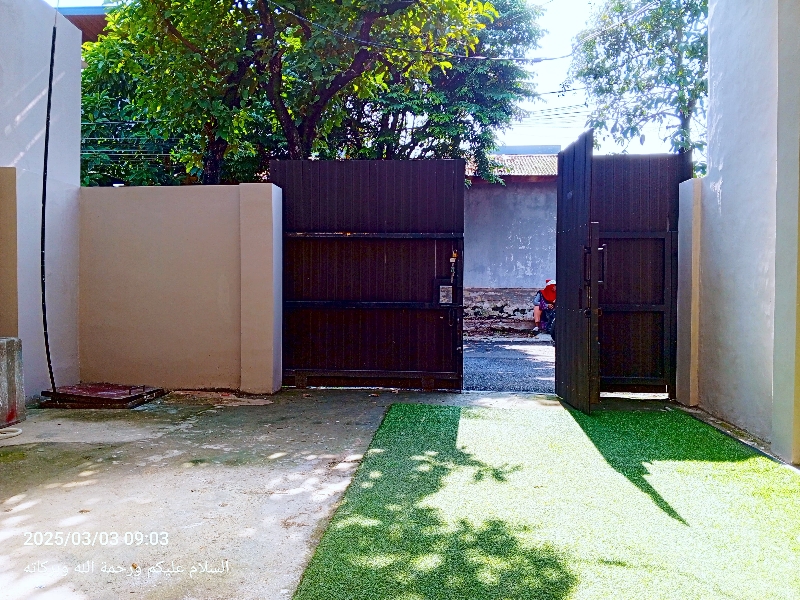 Spacious House with Garden Near Pasar Minggu