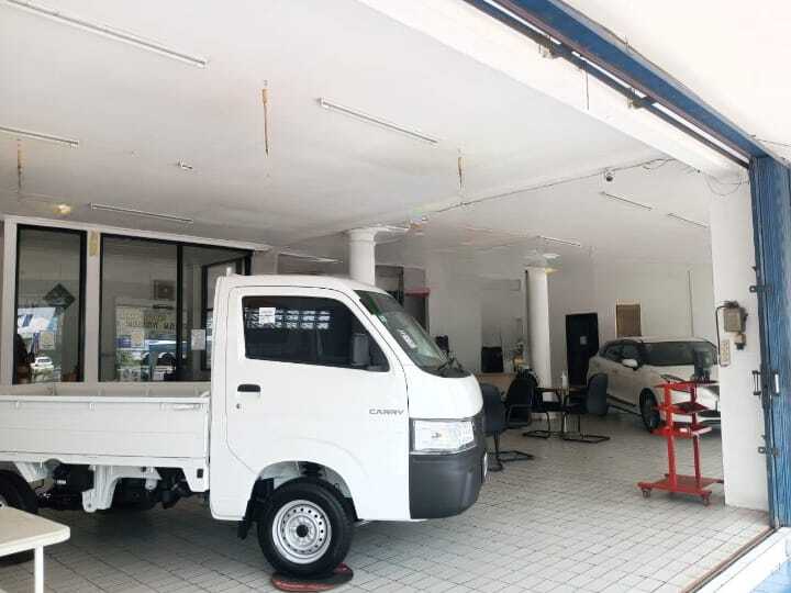 Spacious Commercial Shophouse for Business Use