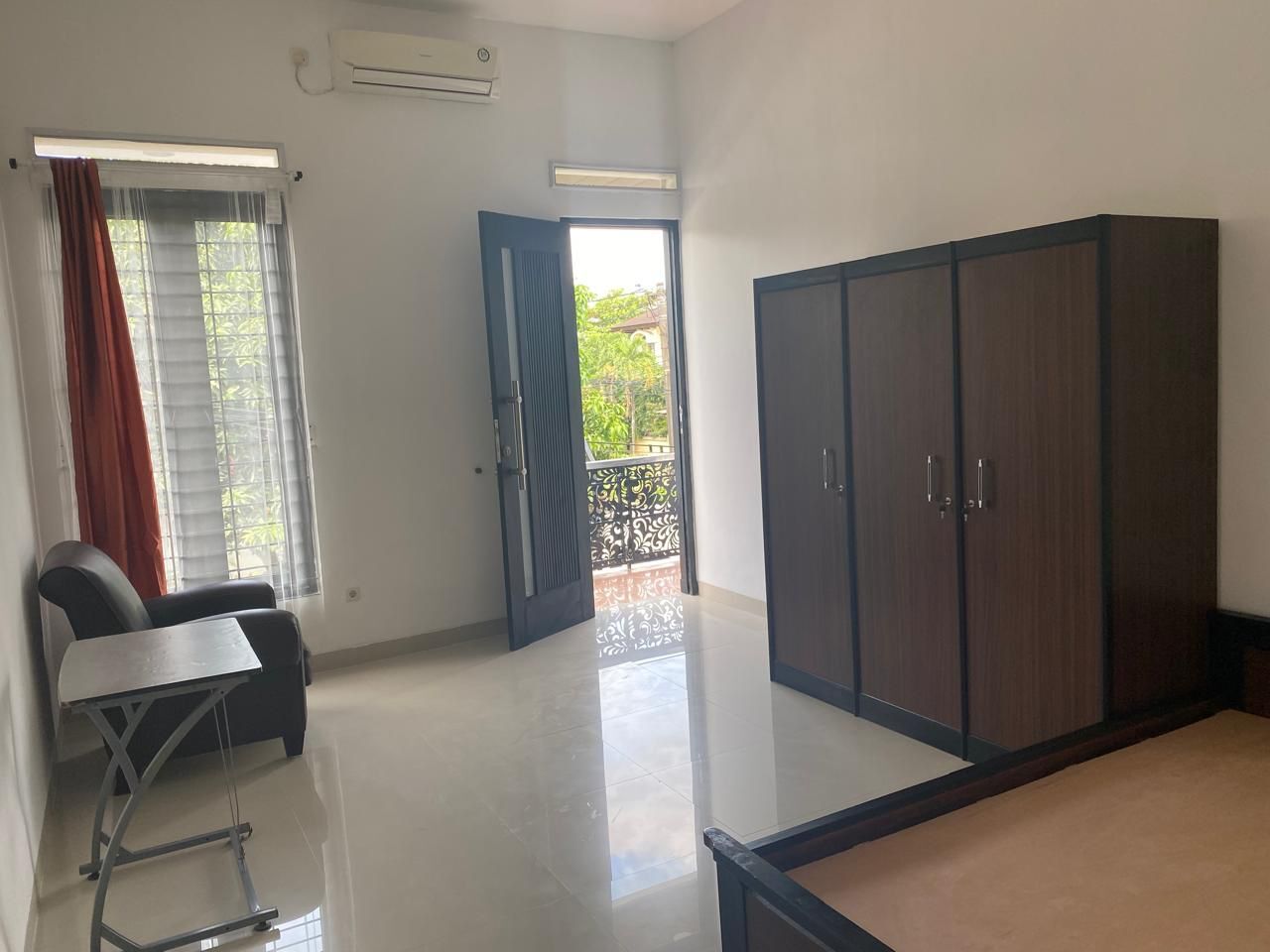 Fully Furnished House in Bintaro Jaya Sector 3, Near Multiple Amenities