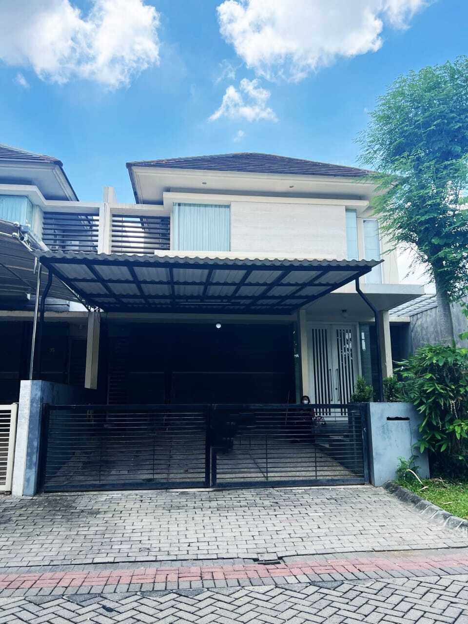 Furnished 3-Bedroom House in Graha Famili