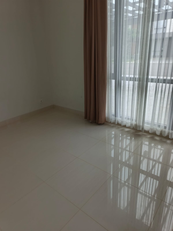 Spacious 2-Bed Cluster House with Garden