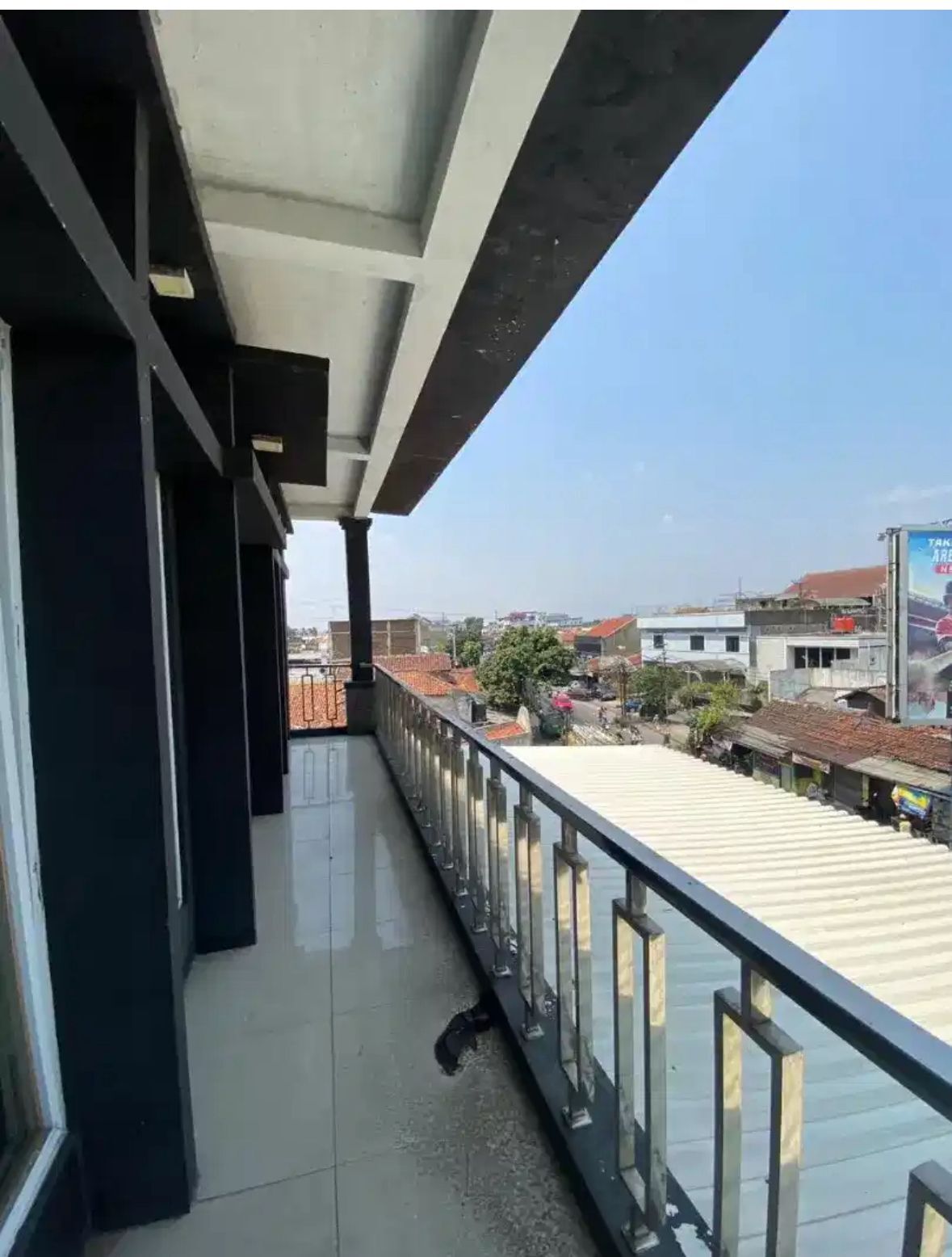 Unique Commercial Space on Mainroad Kopo - Ideal for Culinary Business/Cafe