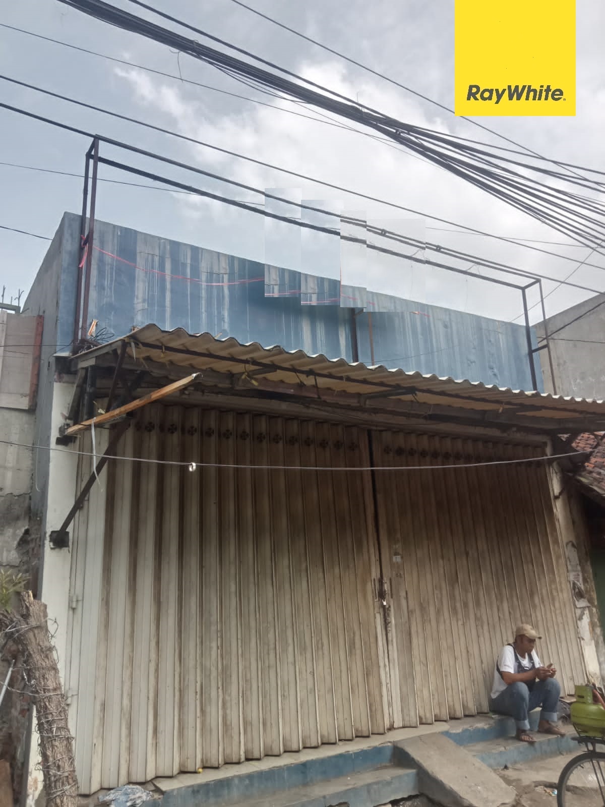 Commercial Shop House on Pasar Kembang Street