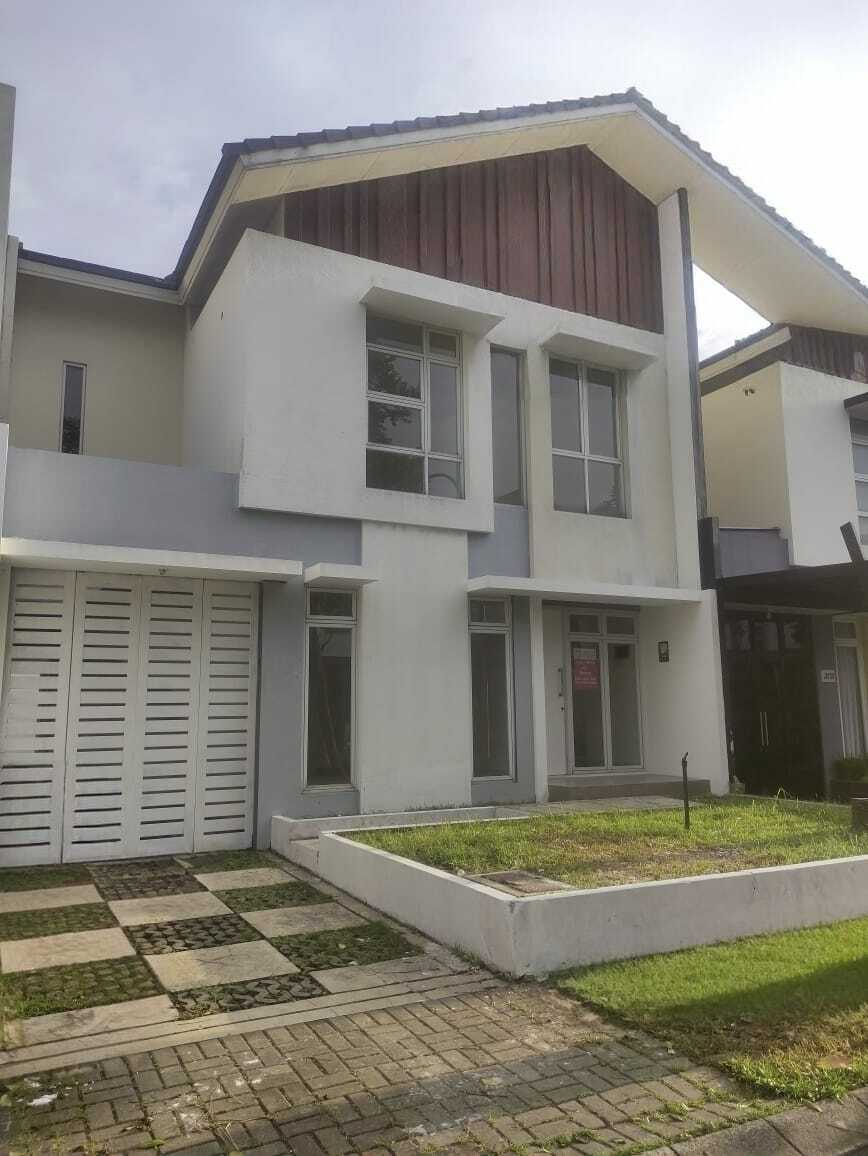 Modern Two-Story House in Citra Raya Tangerang