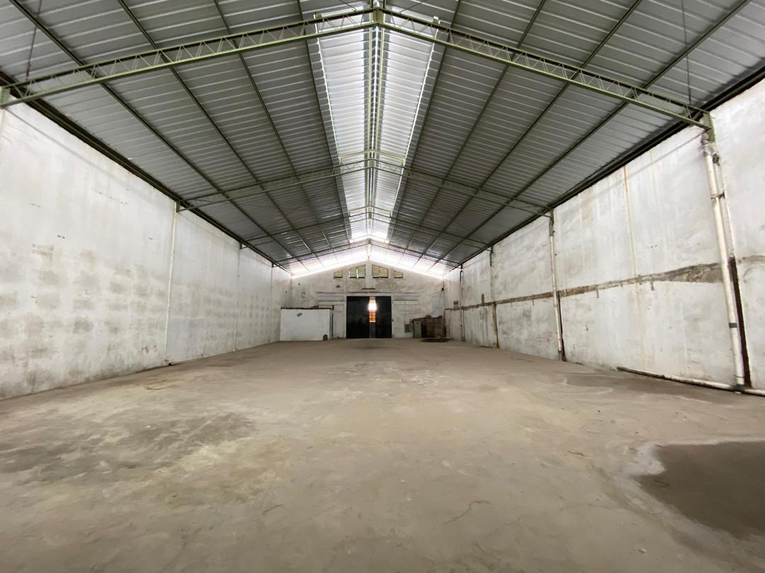 Large Industrial Warehouse Space with Office