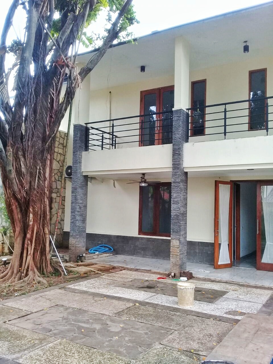 Spacious 5-Bedroom Kemang House with Garden