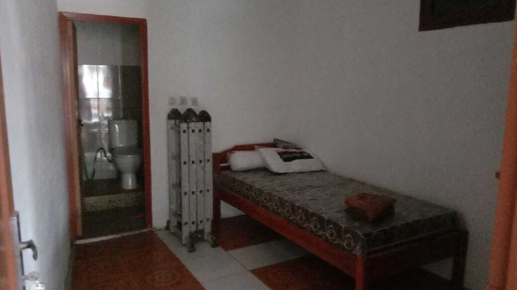 Fully Equipped Rental Room with Multiple Amenities