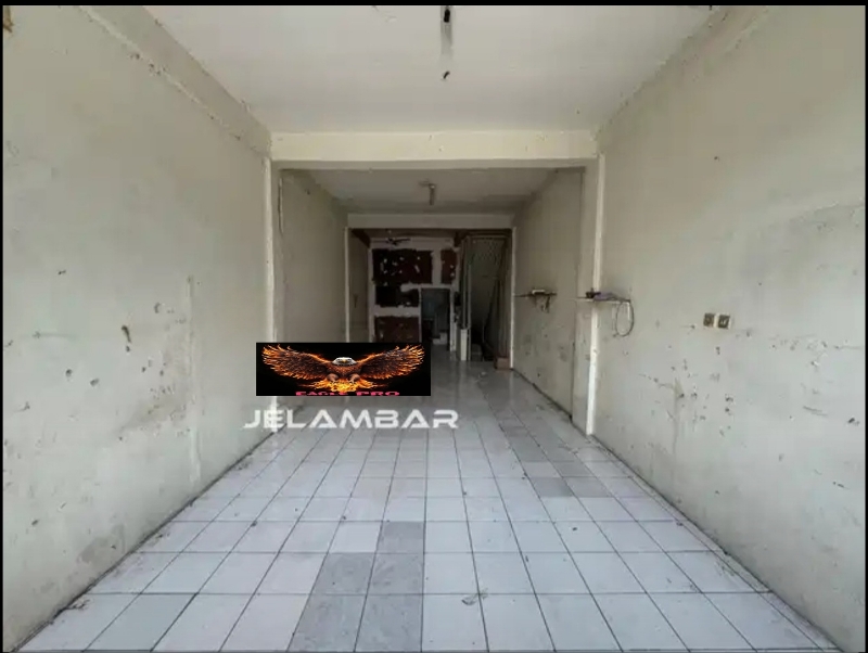 4x21m Three-Story House in Jelambar