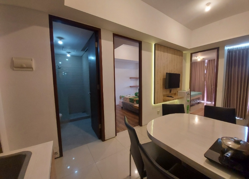 Furnished 2-Bed Apartment with City View