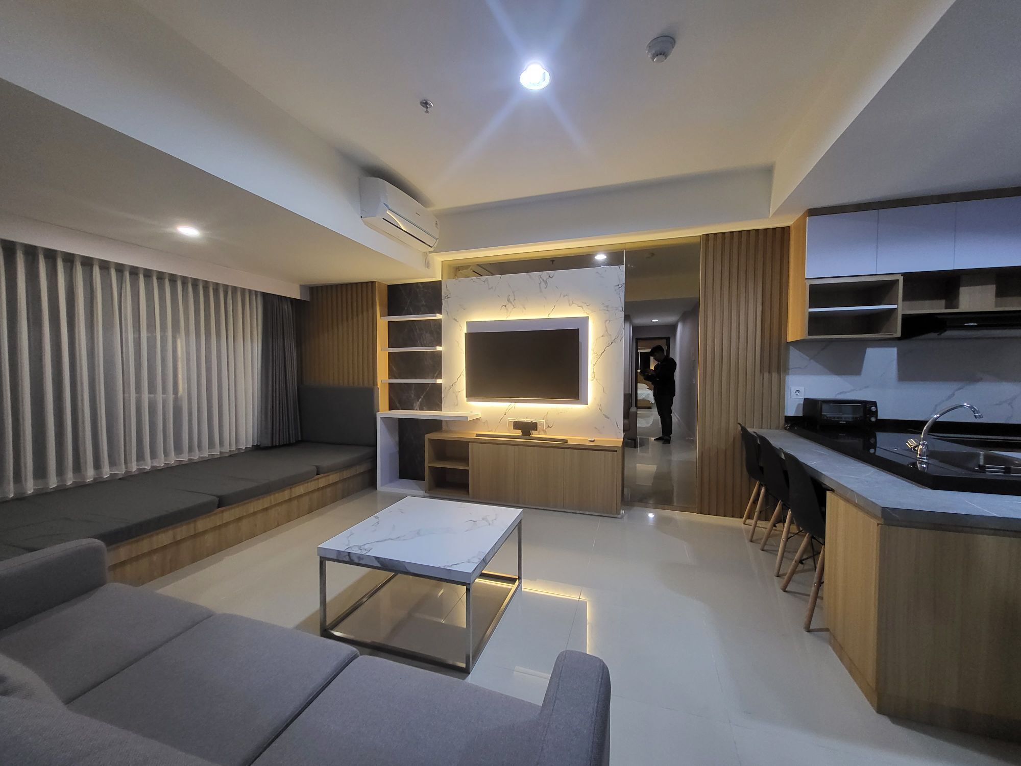 Orange County Apartment - Fully Furnished with Premium Amenities