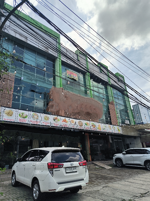 Spacious Commercial Shophouse in Strategic Location