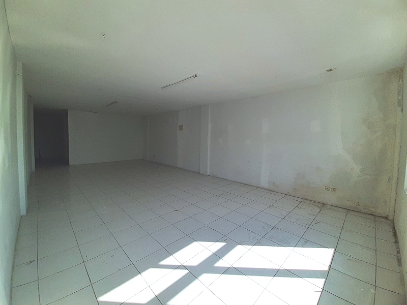 3.5-Story Townhouse with 195m² Living Space