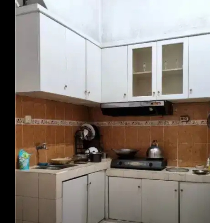 Furnished 3-Bedroom House in Duren Sawit