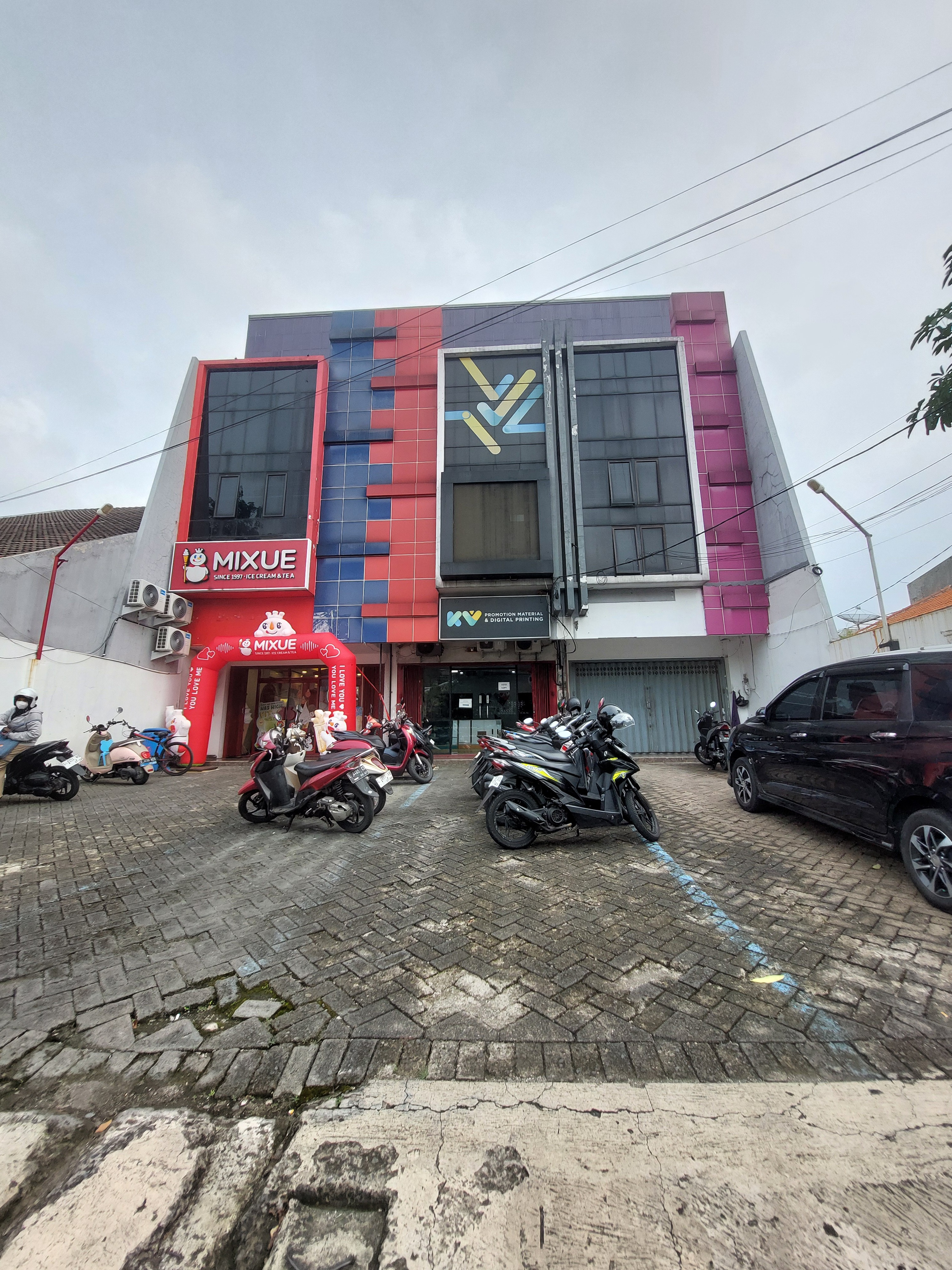 Commercial Space in Surabaya City, Ready to Occupy