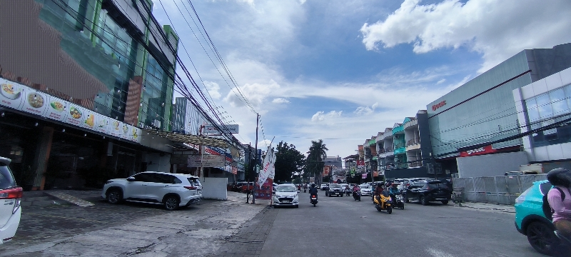Spacious Commercial Shophouse in Strategic Location