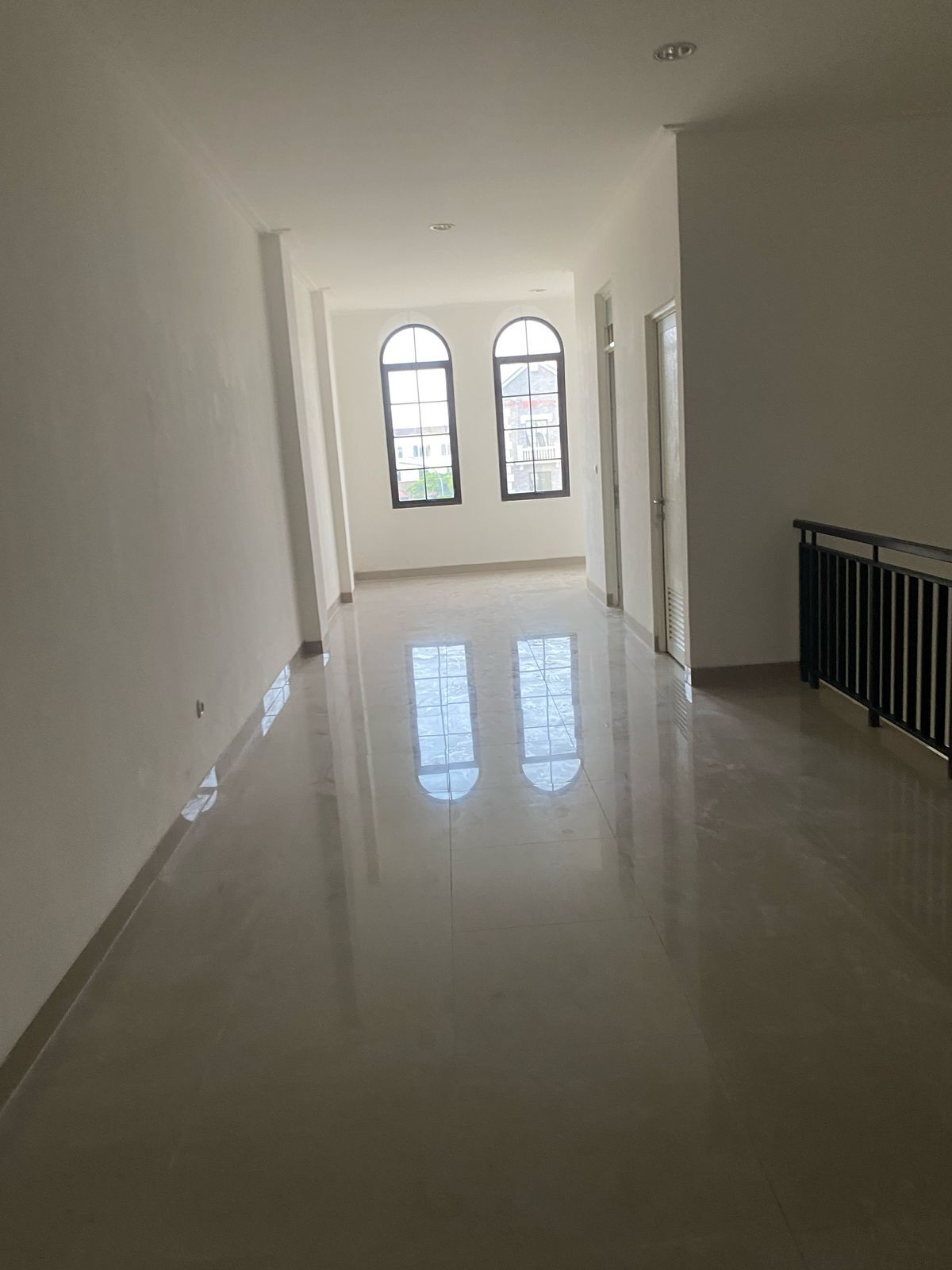 3-Story Commercial Building (Ruko) with Strategic Location