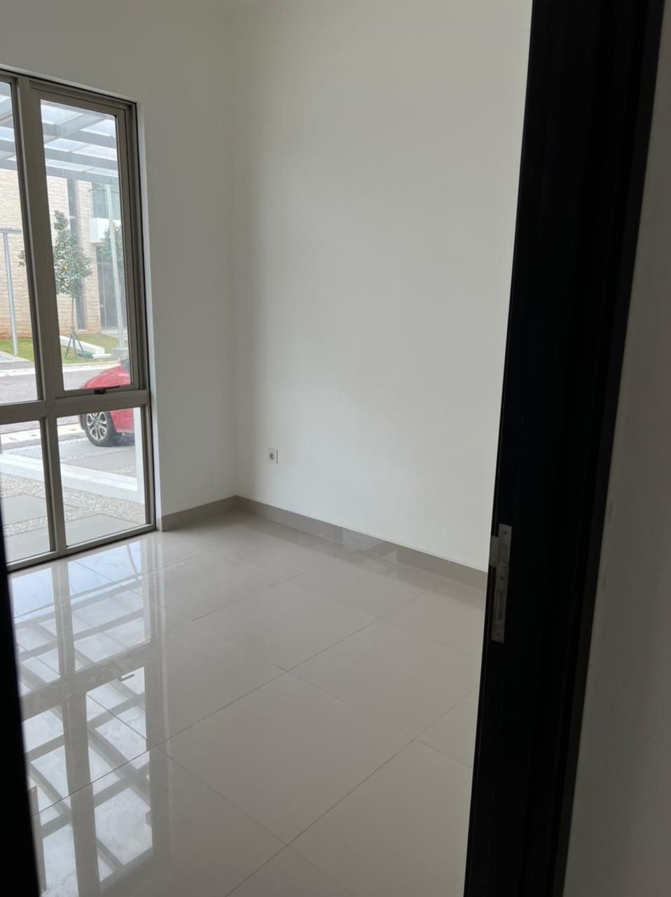 Spacious 3+1 Bedroom Property in PIK2