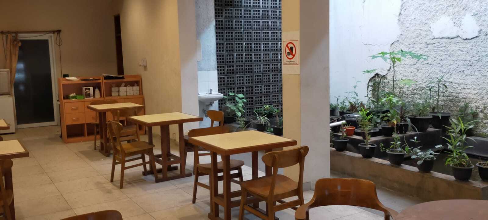 For rent: ex-cafe business space in Karawitan, Bandung, Lengkong city
