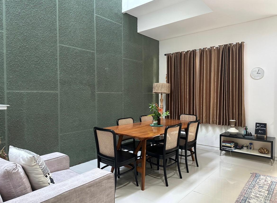 Modern 2-Bedroom House with Garden in South Denpasar