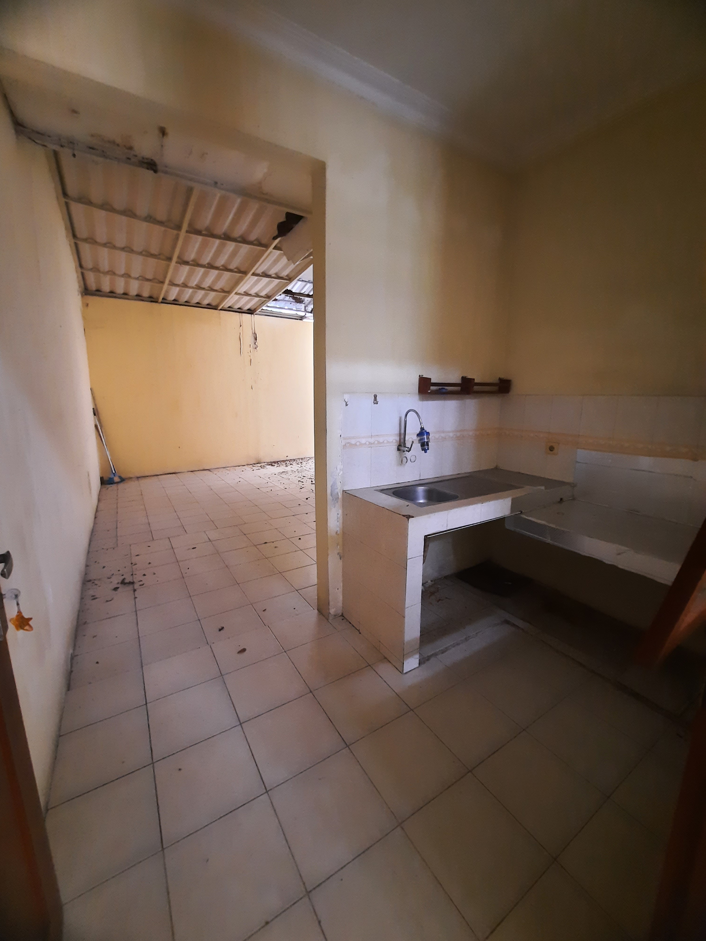 2+1 Comfortable Room Apartment in Quiet Area