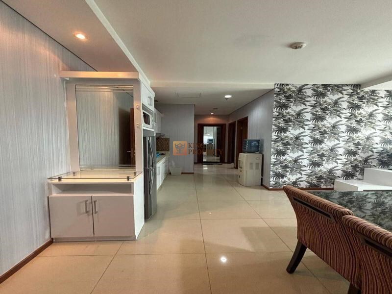 Thamrin Residence-тегі 2 бөлмелі пәтер, Орталық Джакарта, бассейн көрінісі
